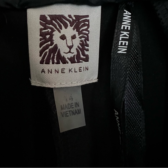 Anne Klein Black Stretch Knit Pants Classic Trousers NWOT - Picture 6 of 9